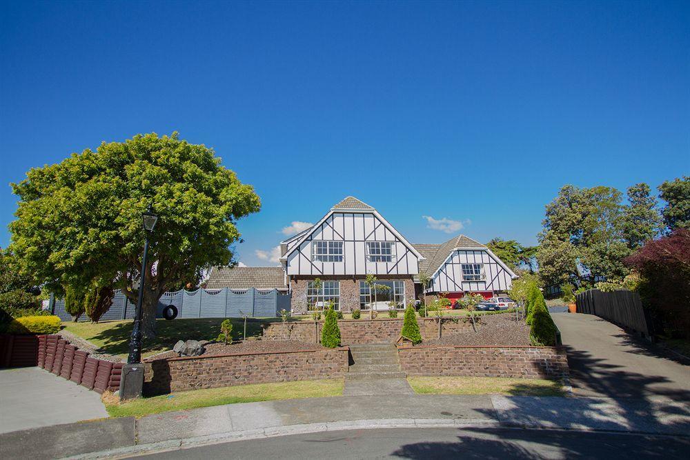 Tudor Manor Bed & Breakfast Paraparaumu Εξωτερικό φωτογραφία