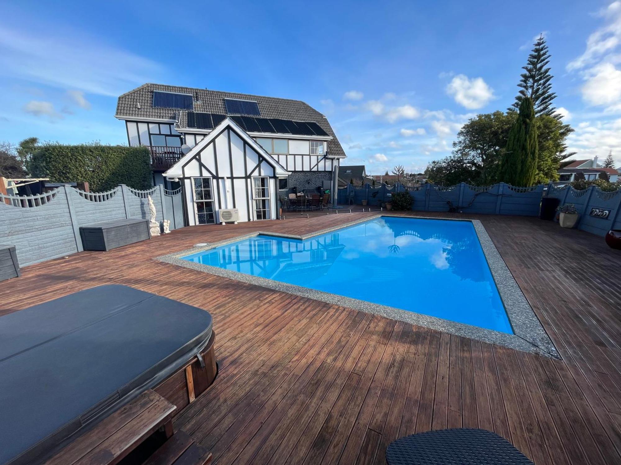 Tudor Manor Bed & Breakfast Paraparaumu Εξωτερικό φωτογραφία