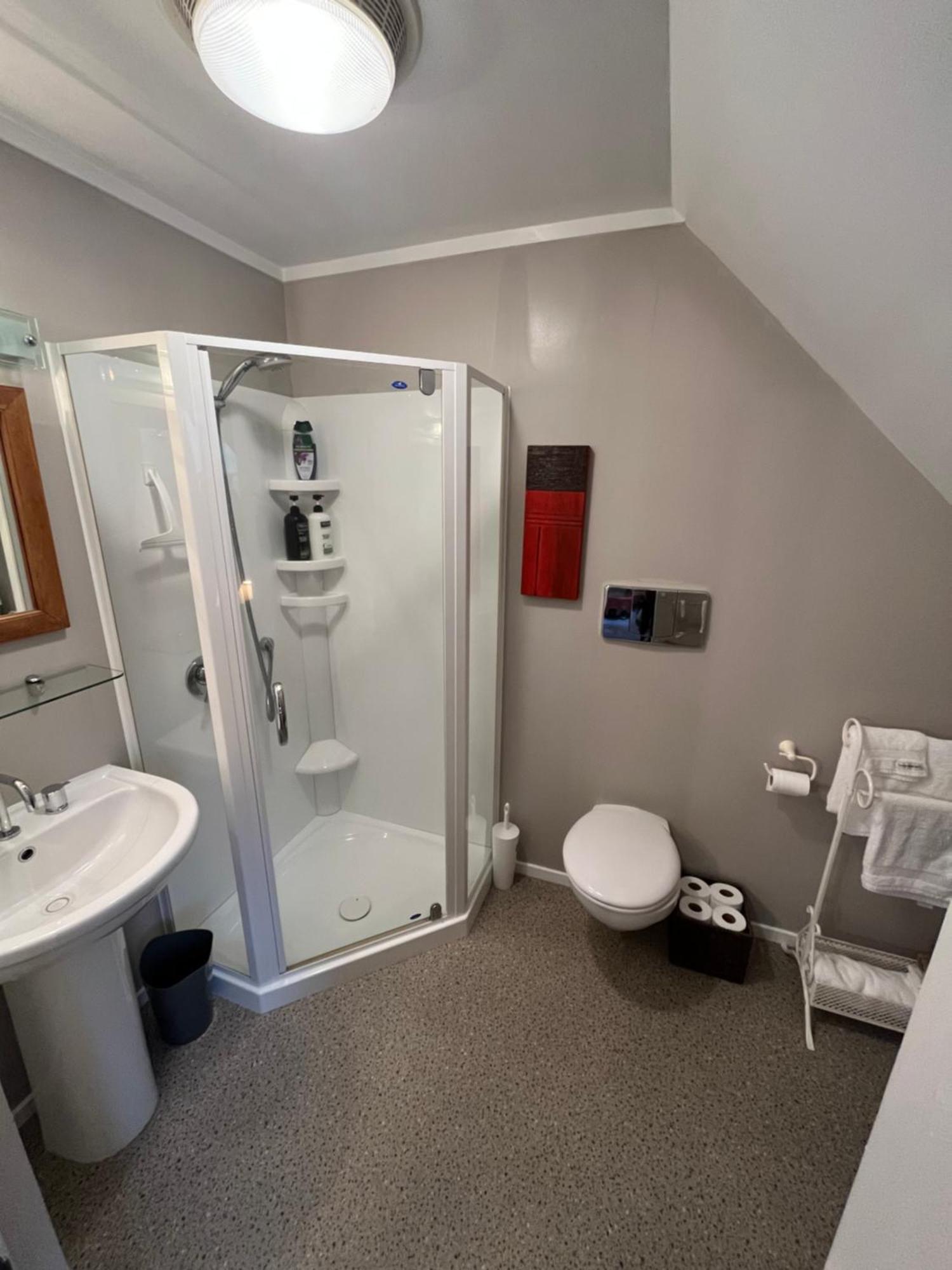 Tudor Manor Bed & Breakfast Paraparaumu Εξωτερικό φωτογραφία
