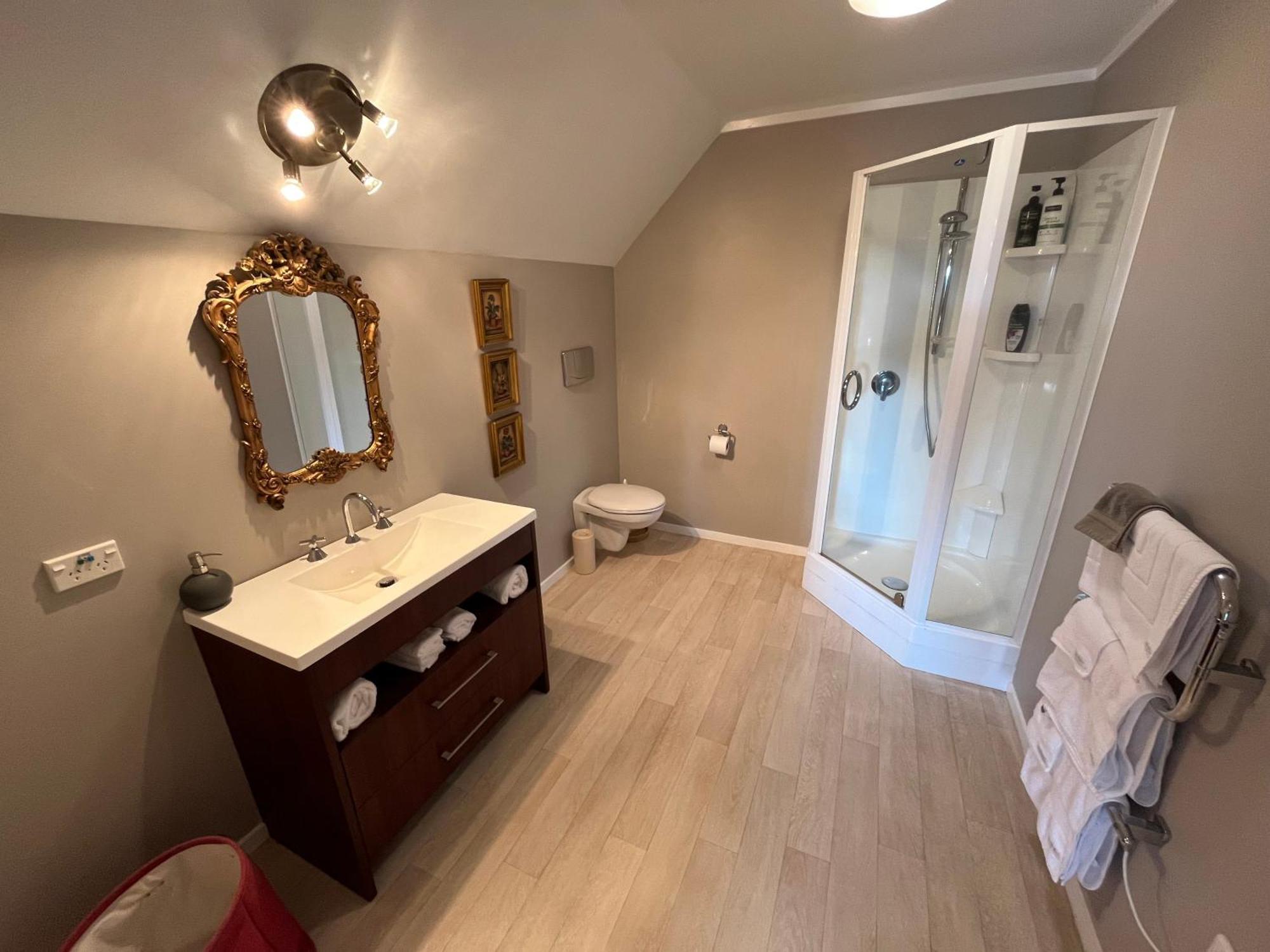 Tudor Manor Bed & Breakfast Paraparaumu Εξωτερικό φωτογραφία