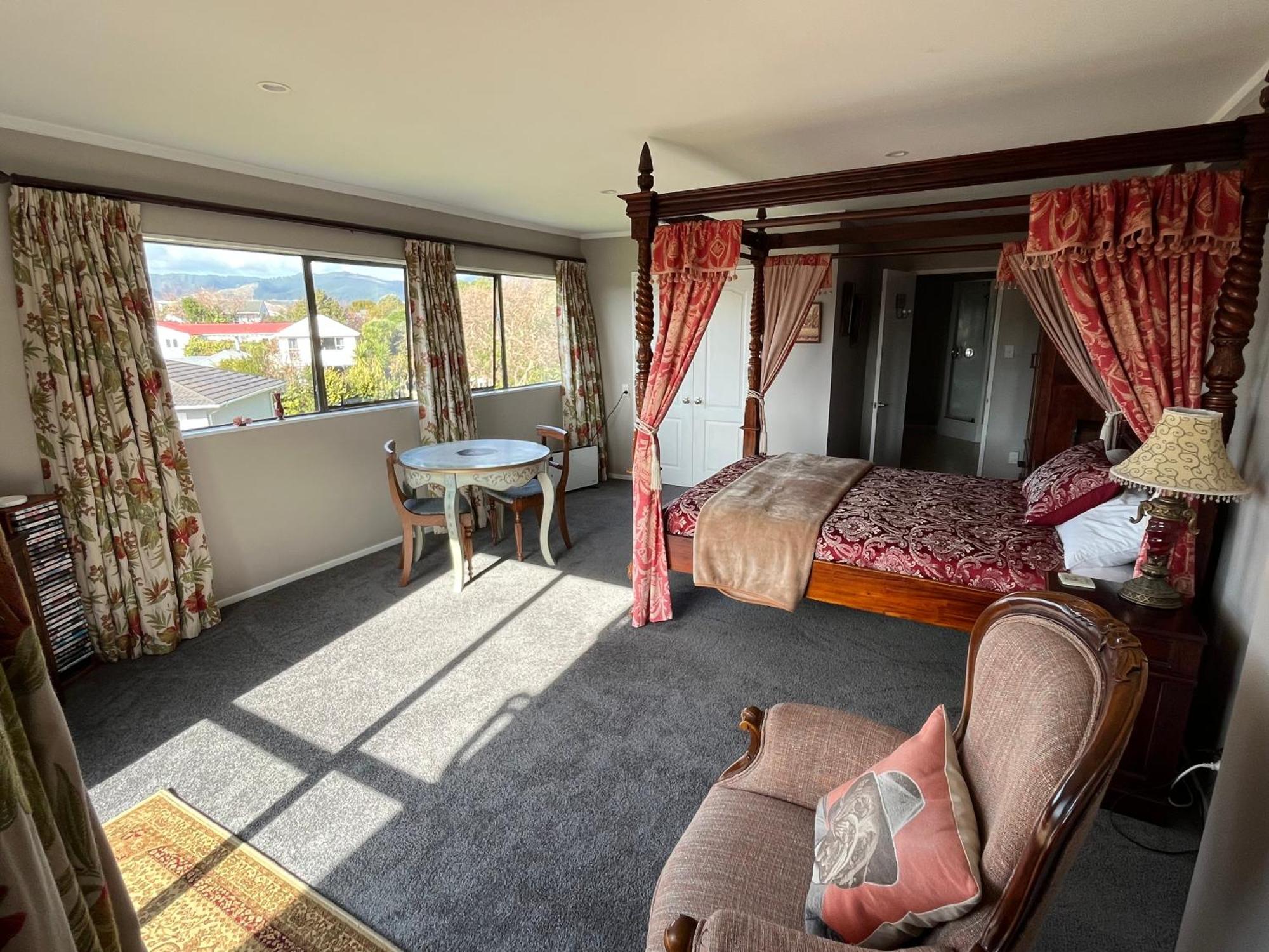 Tudor Manor Bed & Breakfast Paraparaumu Εξωτερικό φωτογραφία