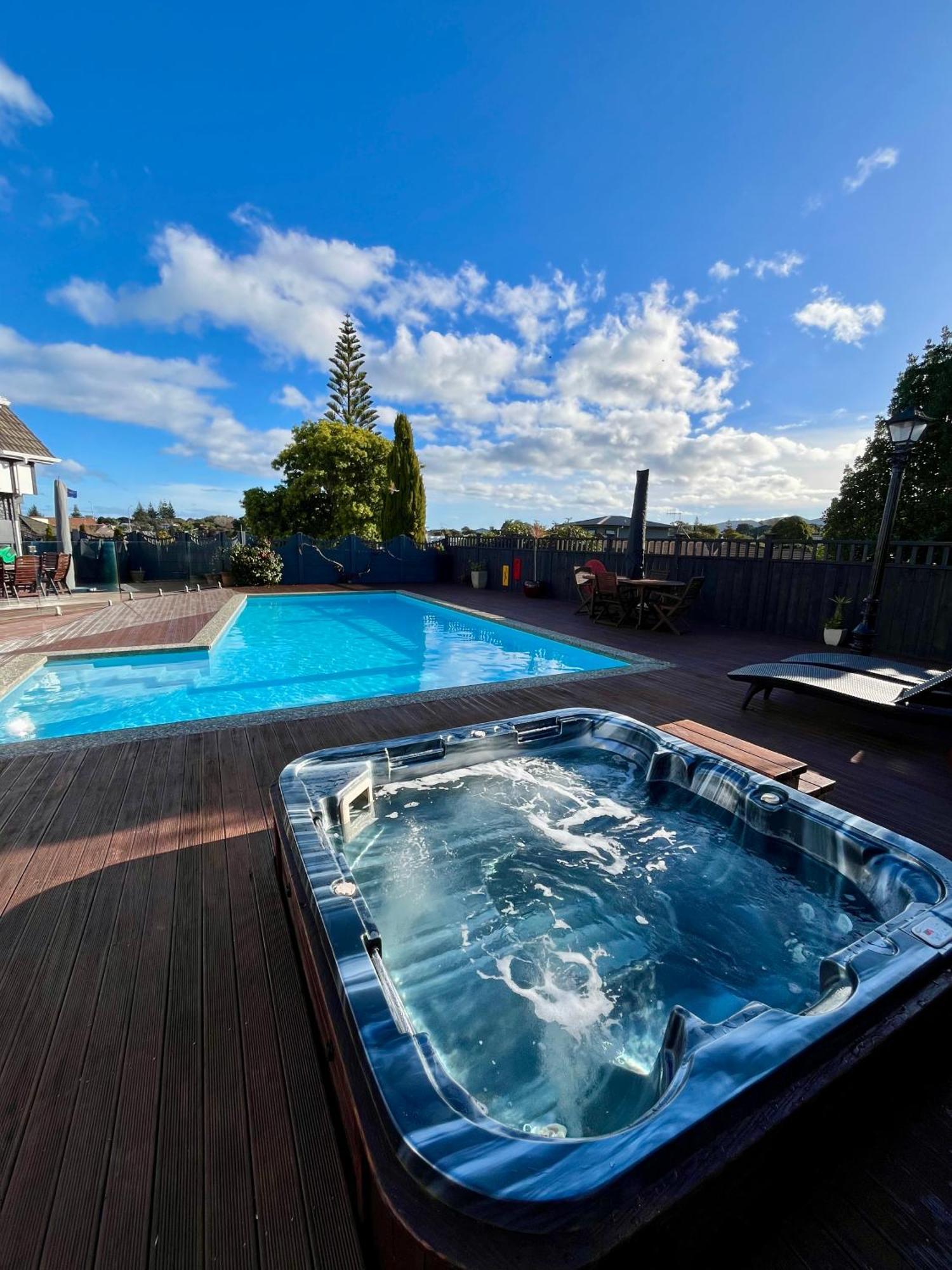 Tudor Manor Bed & Breakfast Paraparaumu Εξωτερικό φωτογραφία