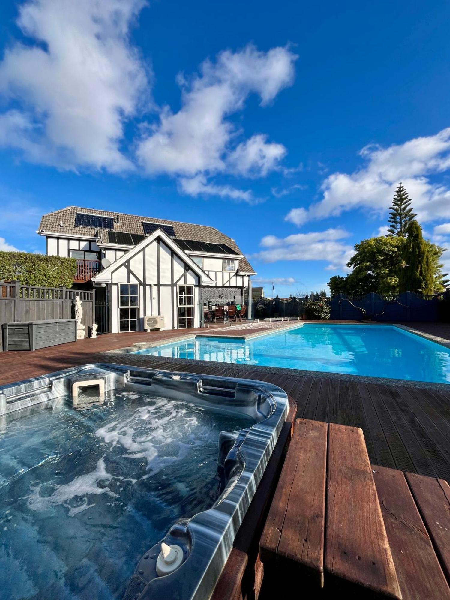 Tudor Manor Bed & Breakfast Paraparaumu Εξωτερικό φωτογραφία