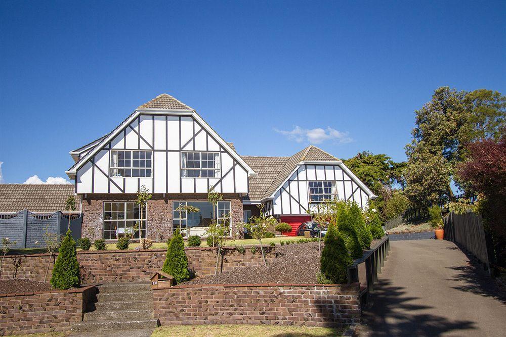 Tudor Manor Bed & Breakfast Paraparaumu Εξωτερικό φωτογραφία