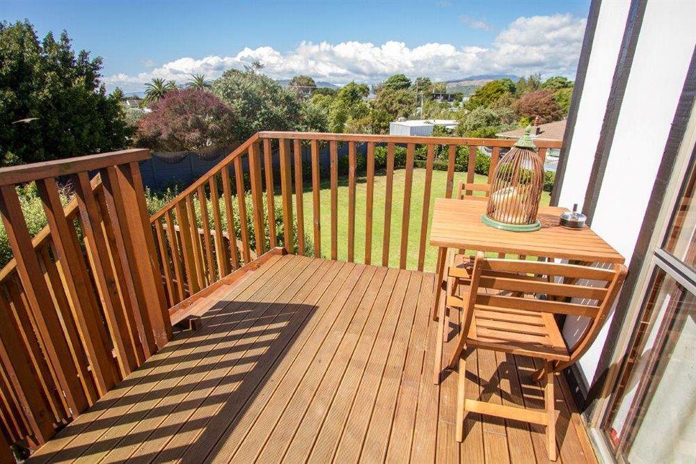 Tudor Manor Bed & Breakfast Paraparaumu Εξωτερικό φωτογραφία