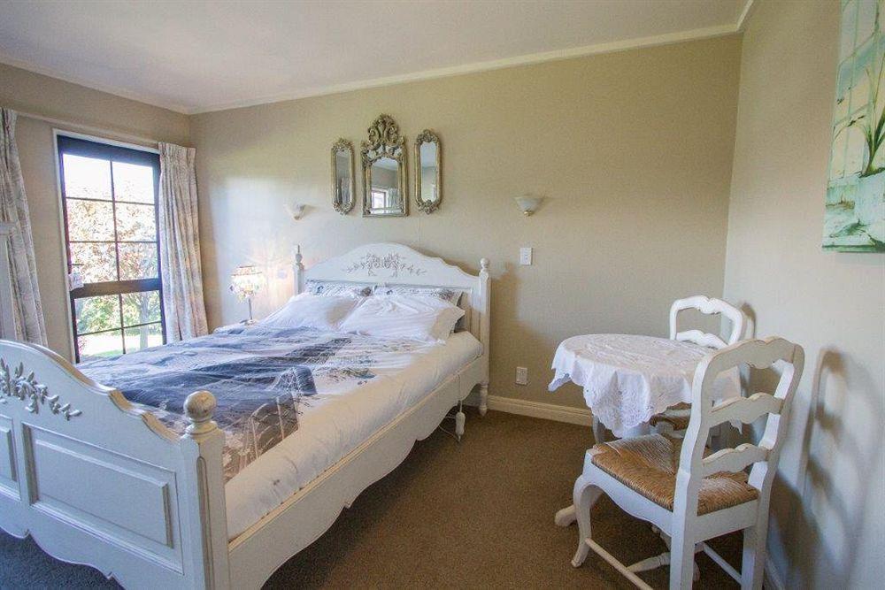Tudor Manor Bed & Breakfast Paraparaumu Εξωτερικό φωτογραφία