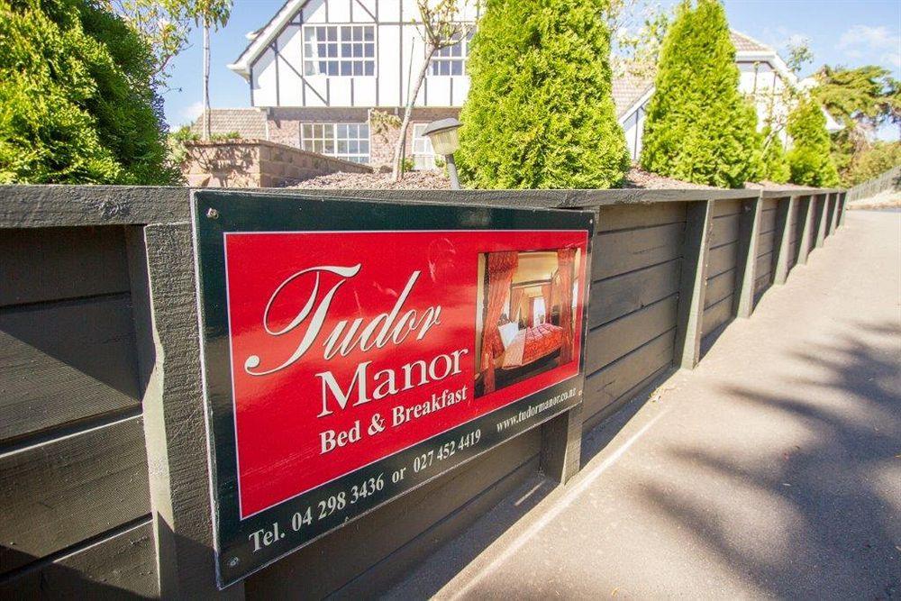 Tudor Manor Bed & Breakfast Paraparaumu Εξωτερικό φωτογραφία